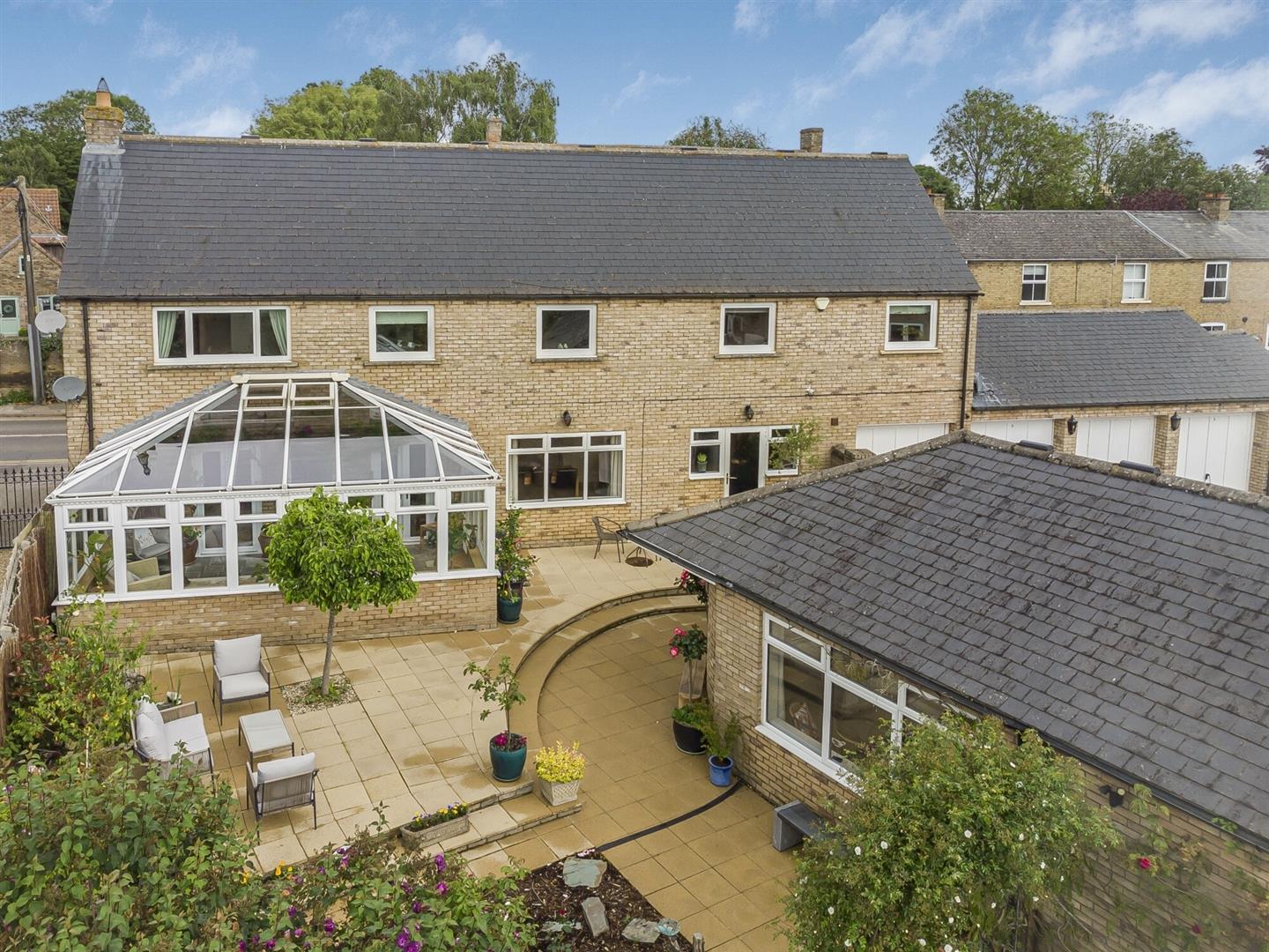 5 Bedroom for sale in Earith Cheffins Cambridge Sales